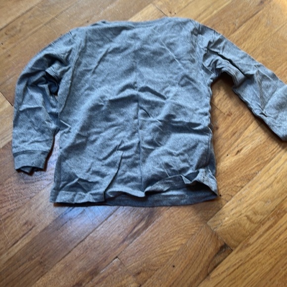 CARTER’S Kid’s Kid’s Gray Graphic Long Sleeve Size 4 - Picture 4 of 4